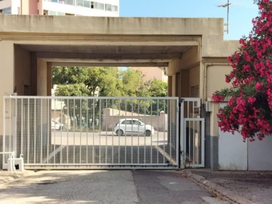 شقة Toulon Est La Valette Studio 35M2 Dominant Parking Proche Mer المظهر الخارجي الصورة
